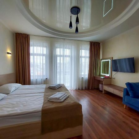 Graff Hotel Dnipro Bagian luar foto