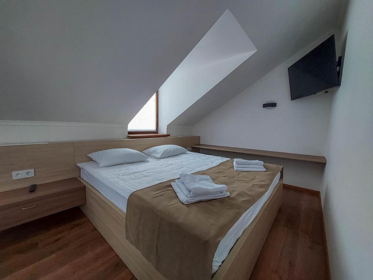 Graff Hotel Dnipro Bagian luar foto