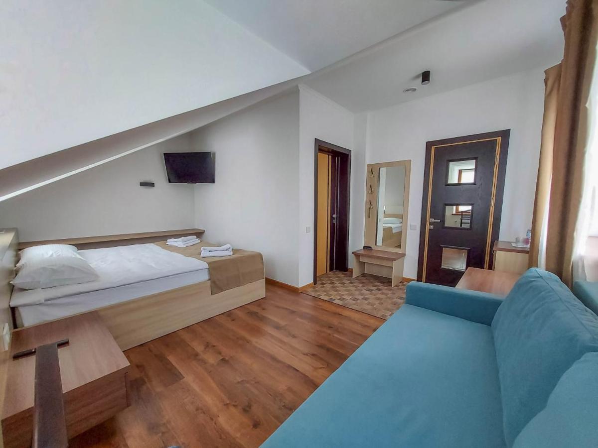 Graff Hotel Dnipro Bagian luar foto