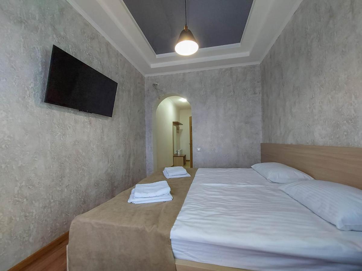Graff Hotel Dnipro Bagian luar foto